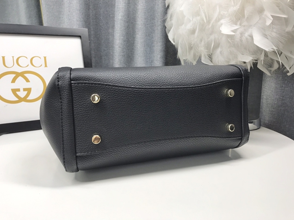 激安グッチバッグコピー角部分ディテール